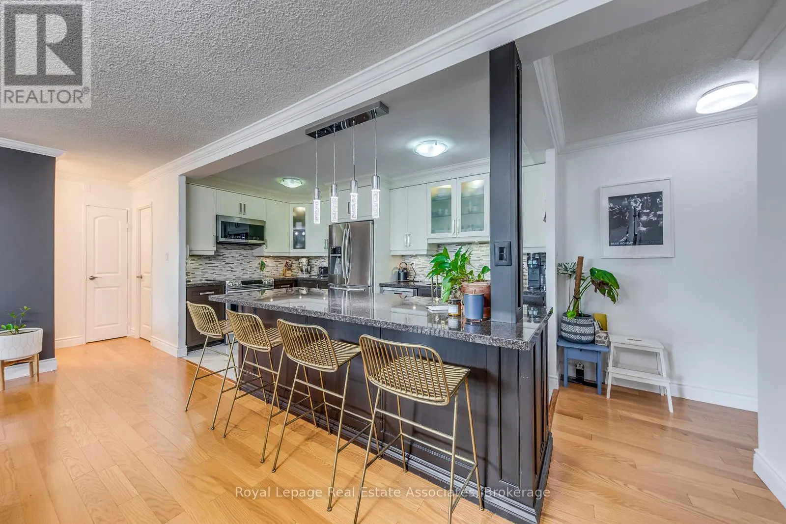 308 - 1535 LAKESHORE ROAD E