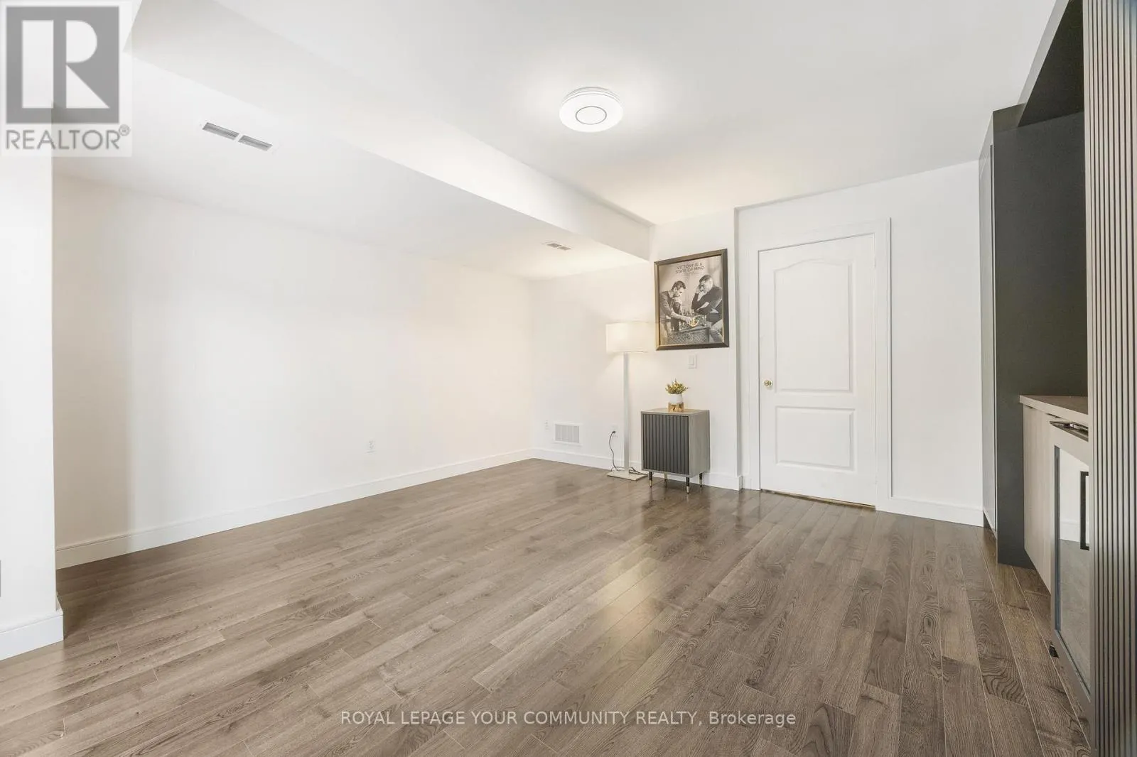 17 - 3020 CEDARGLEN GATE