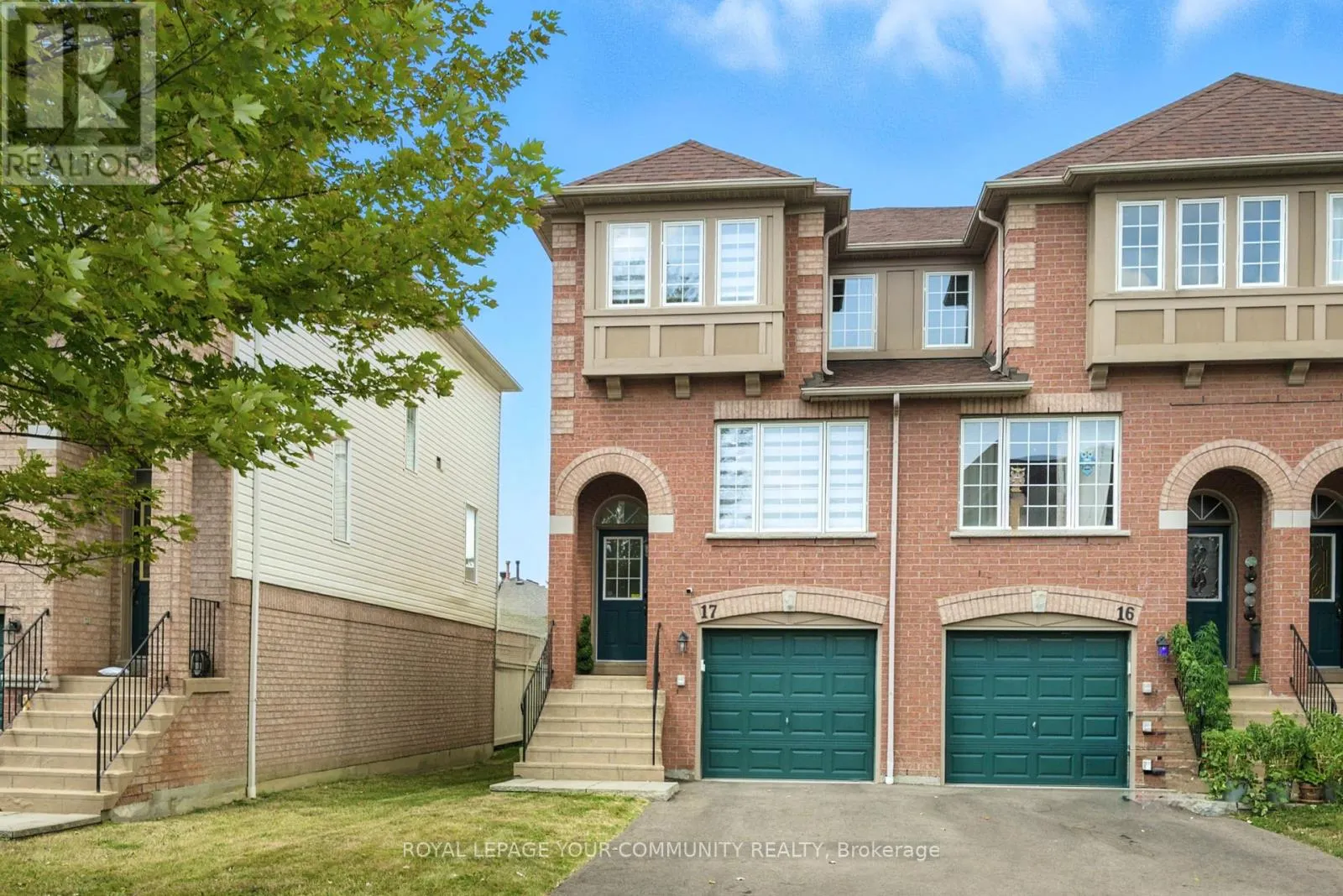 17 - 3020 CEDARGLEN GATE