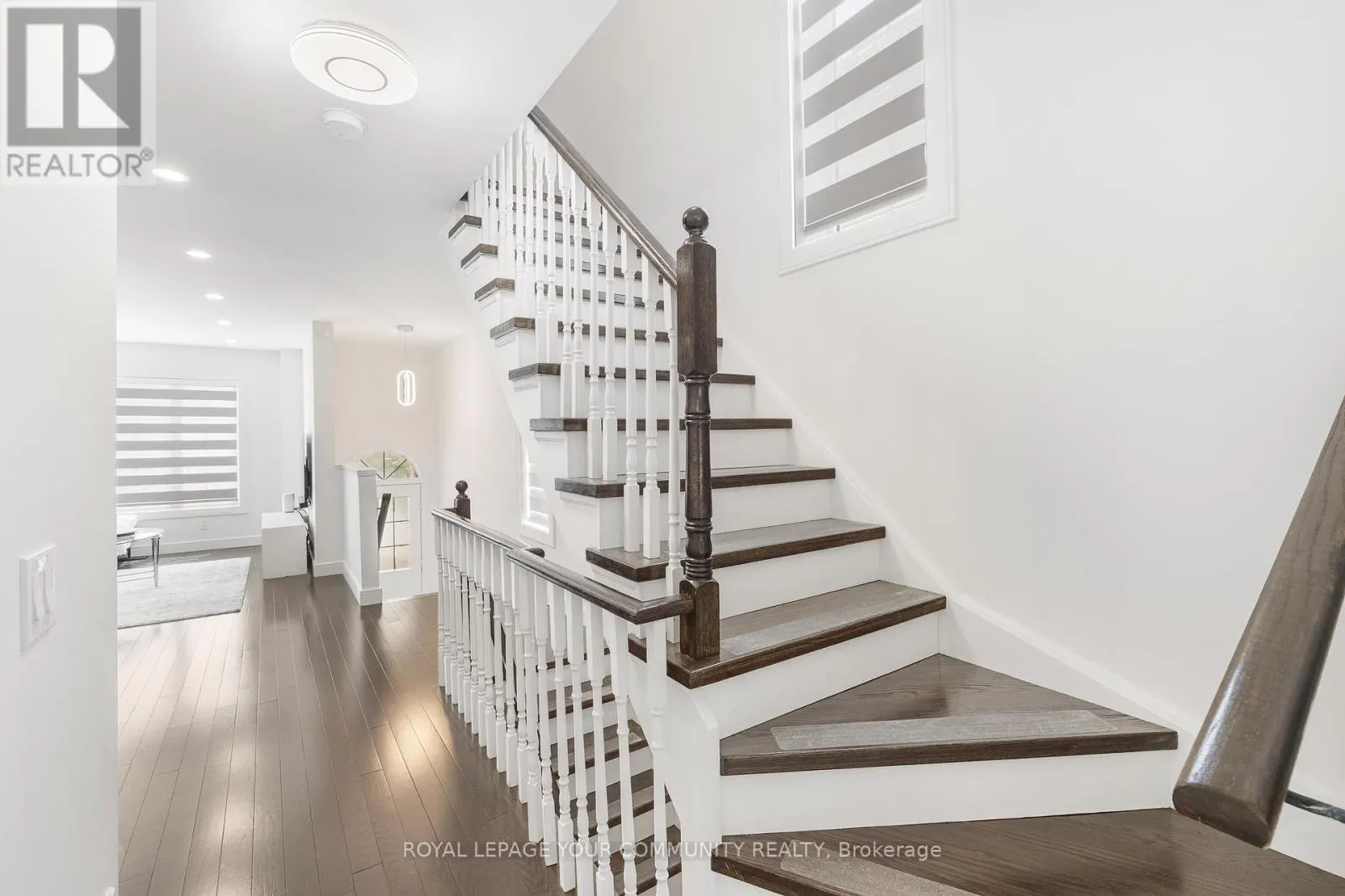 17 - 3020 CEDARGLEN GATE