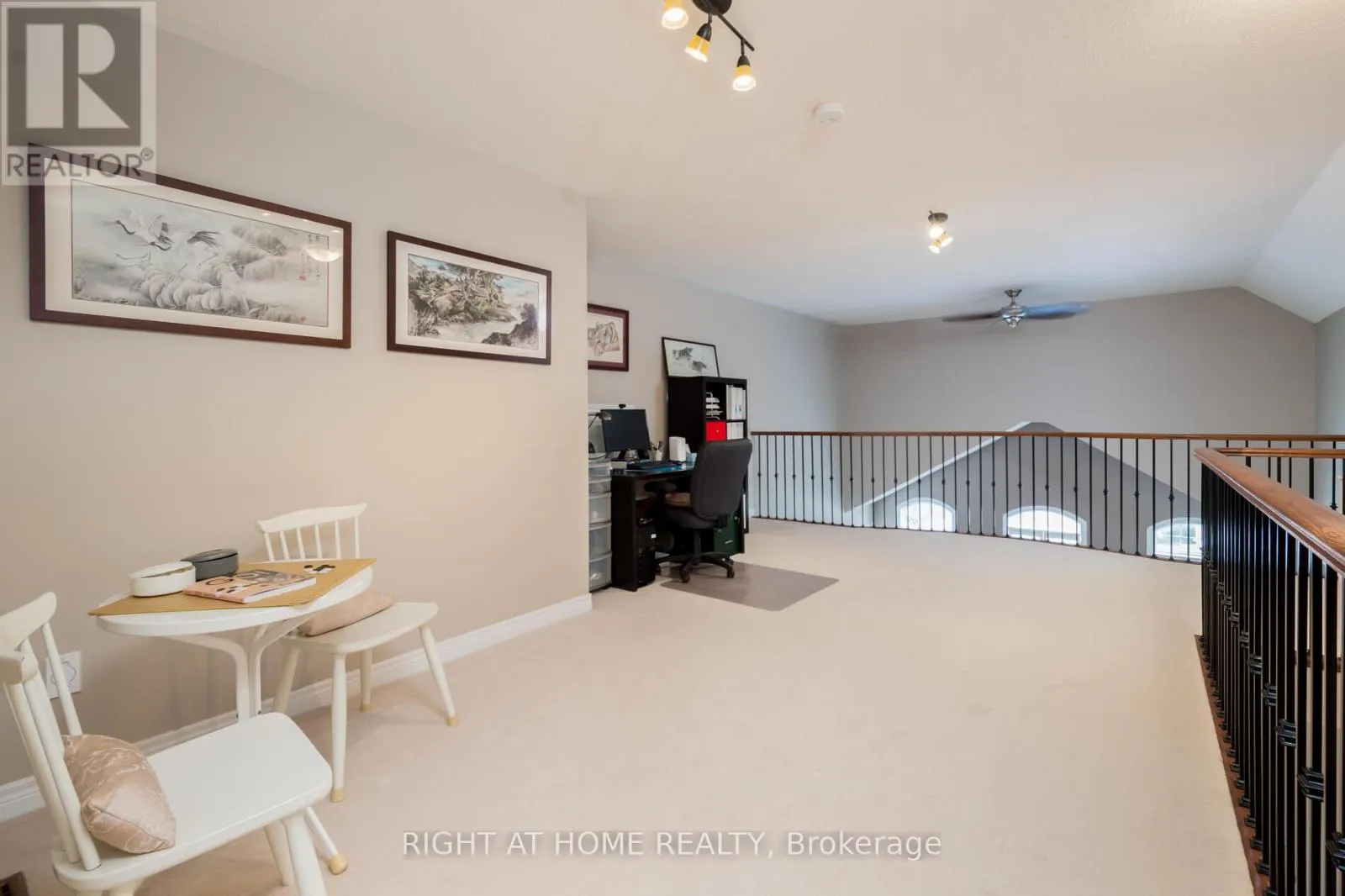 1 SEA HOLLY CRESCENT