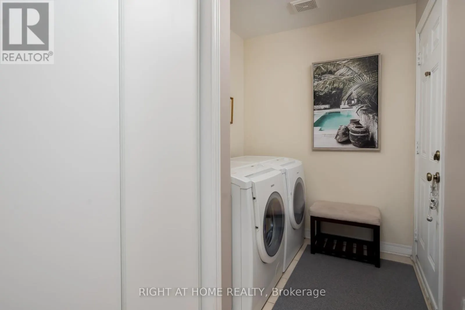 1 SEA HOLLY CRESCENT