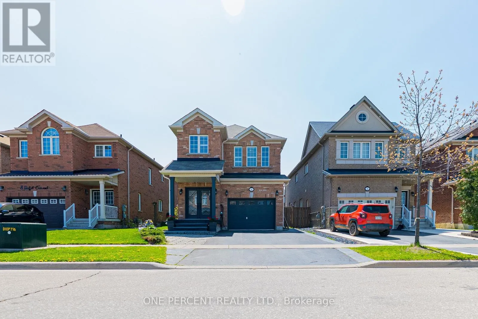 6 DUFFEL CRESCENT