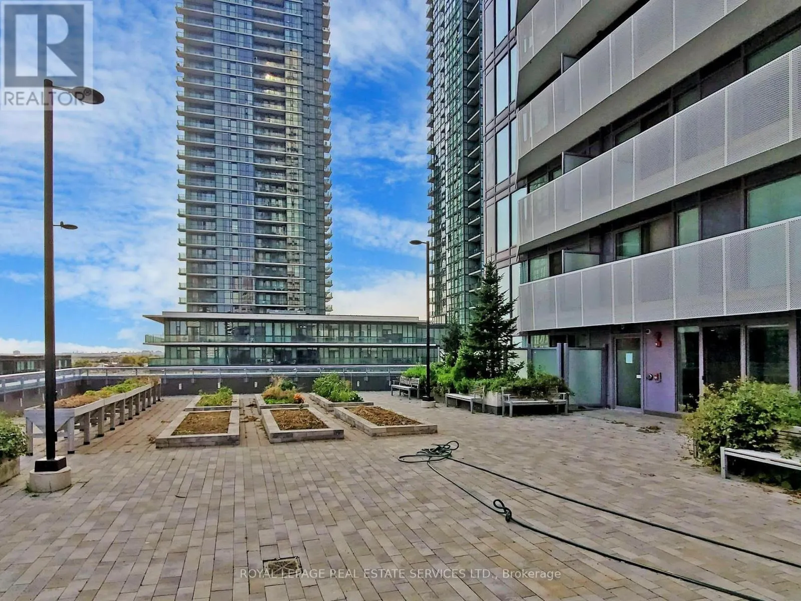 1612 - 4065 CONFEDERATION PARKWAY
