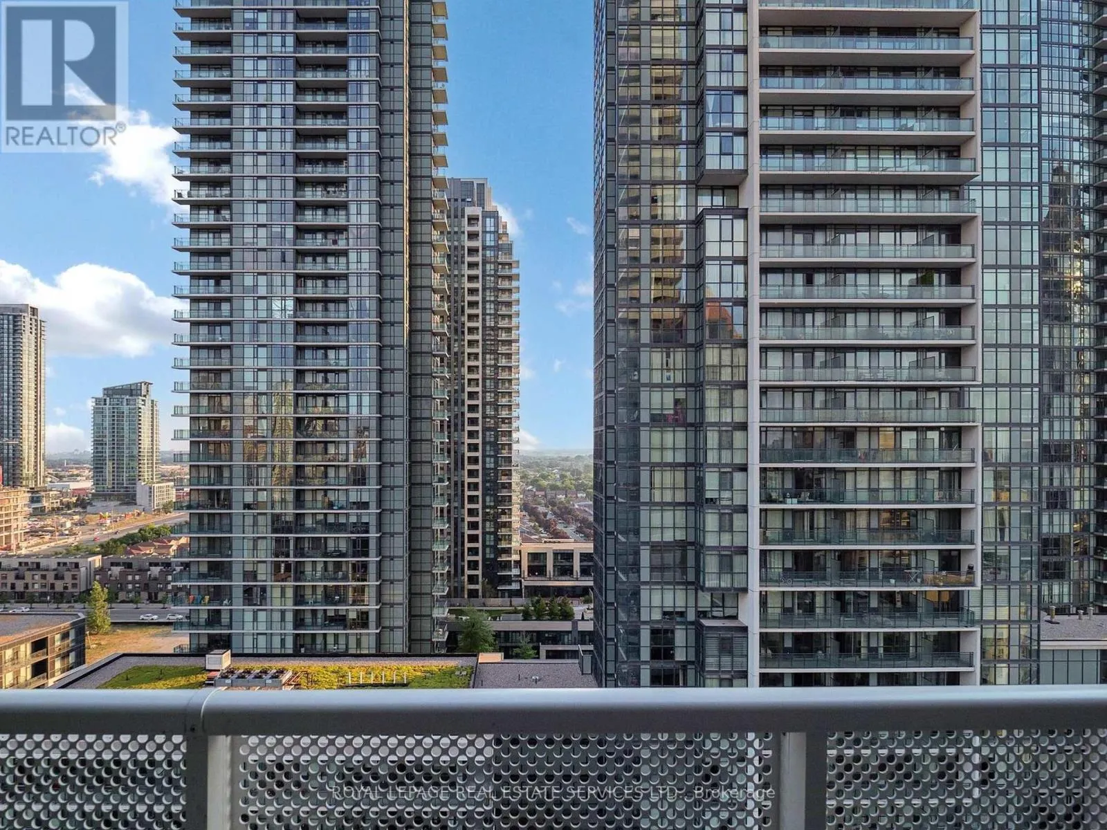 1612 - 4065 CONFEDERATION PARKWAY