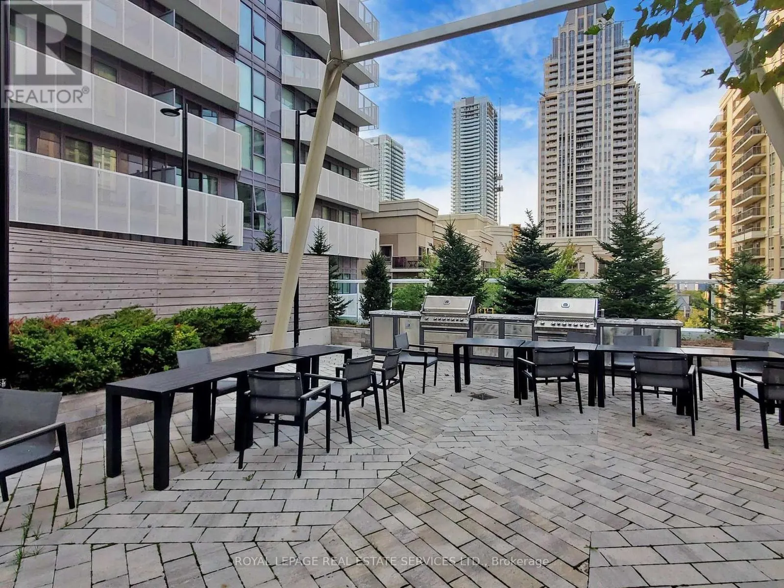 1612 - 4065 CONFEDERATION PARKWAY