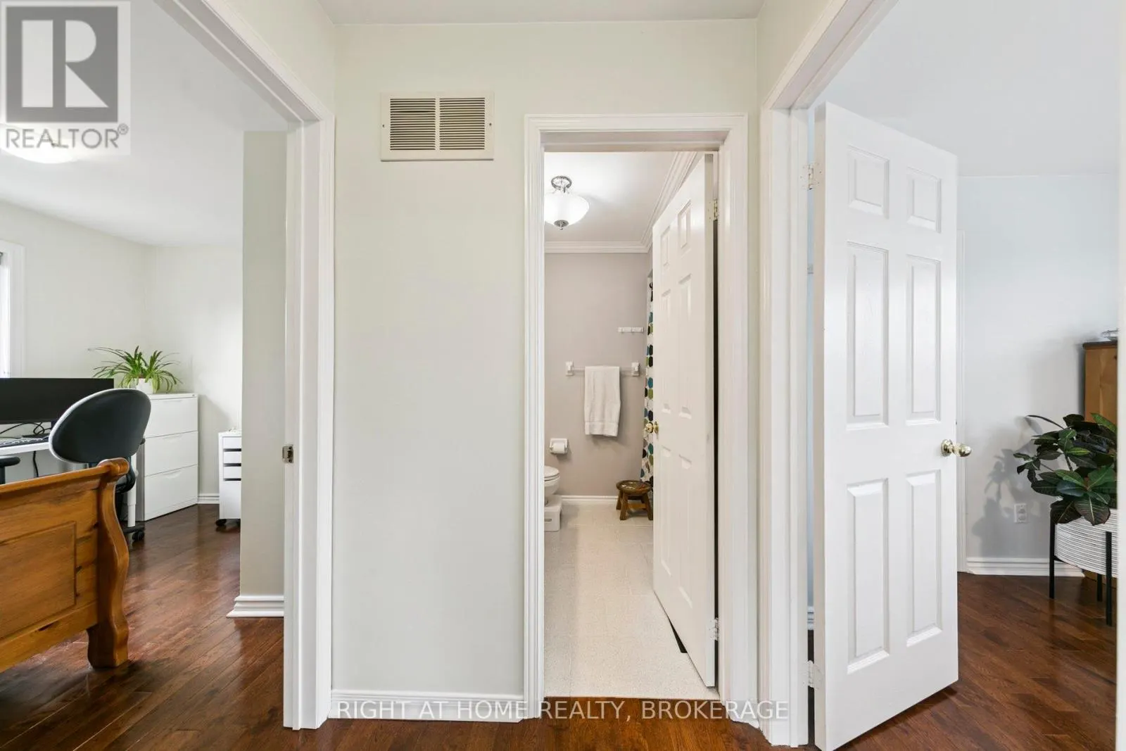 550 ELIZA CRESCENT
