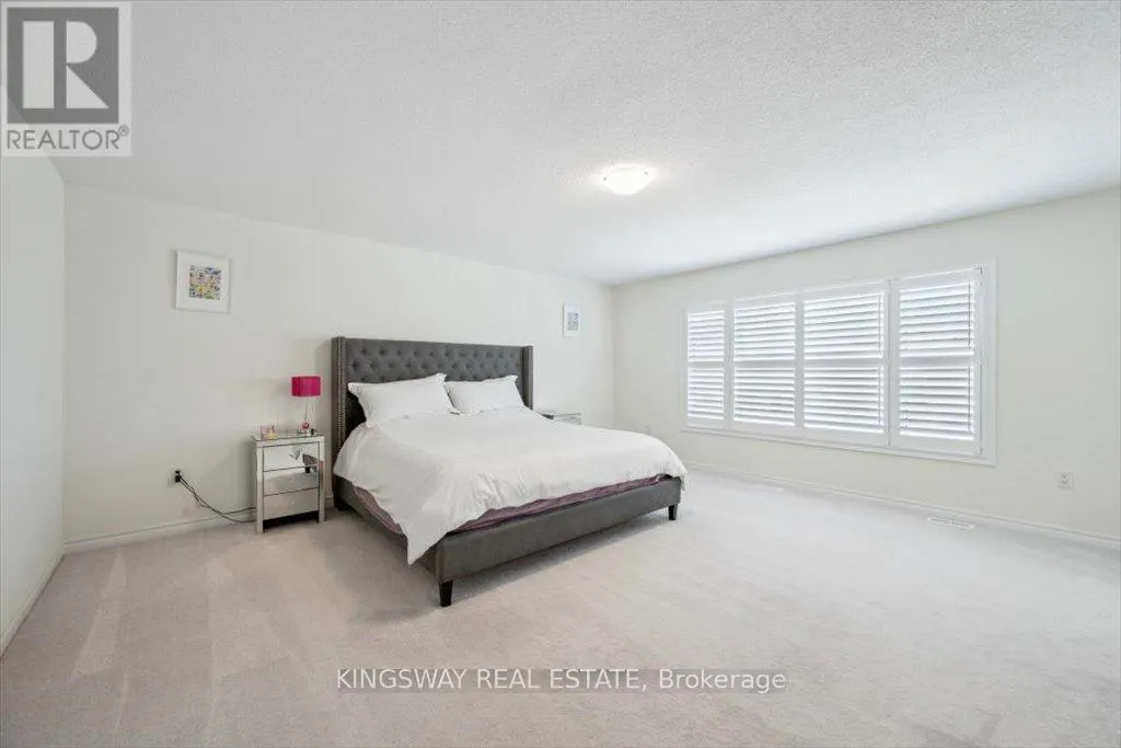 688 KENNEDY CIRCLE W