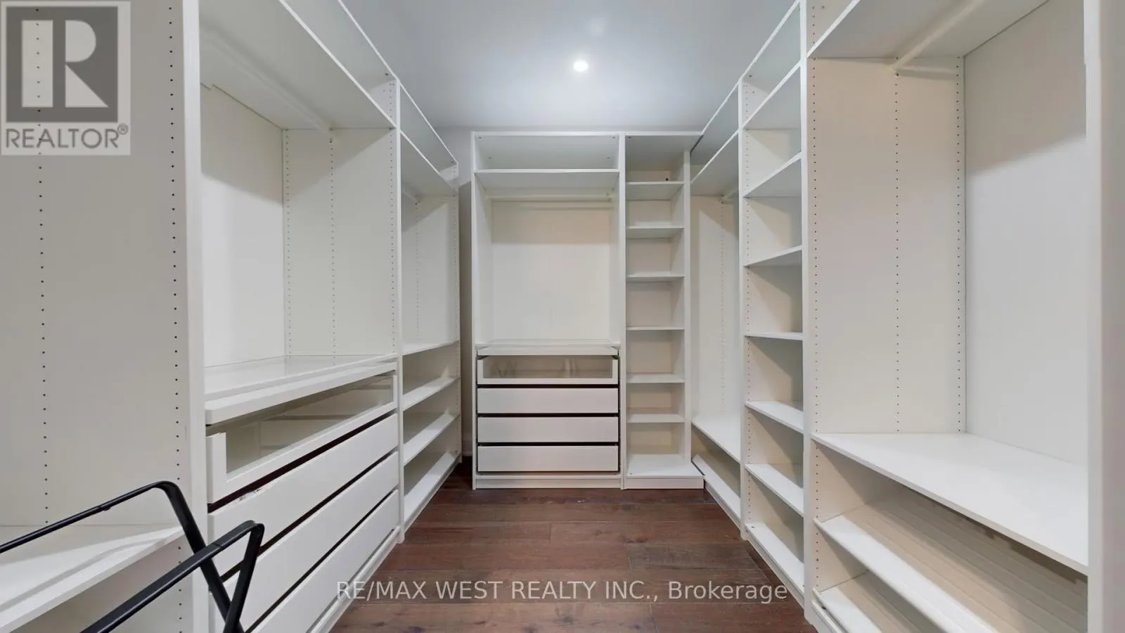 5199 SYMPHONY COURT