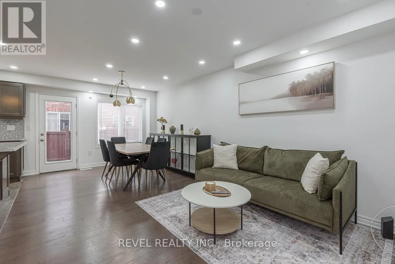 9 LOTHBURY DRIVE