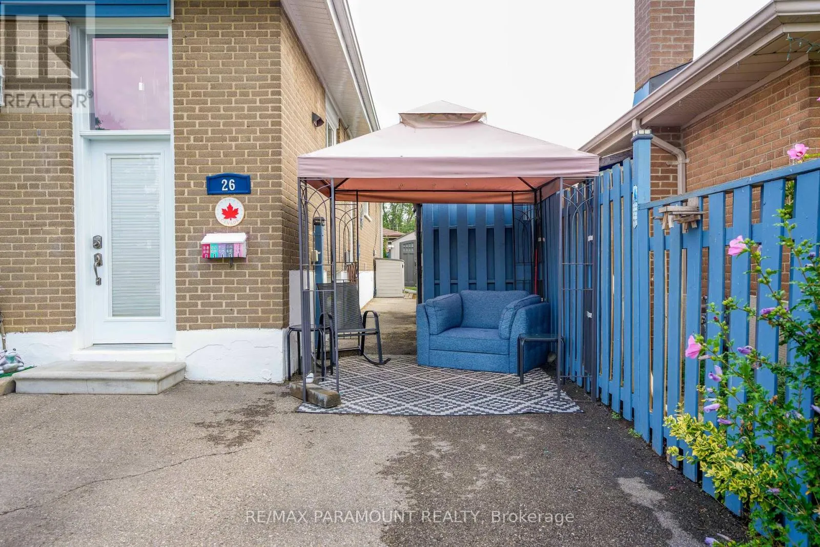 26 LANGWITH COURT