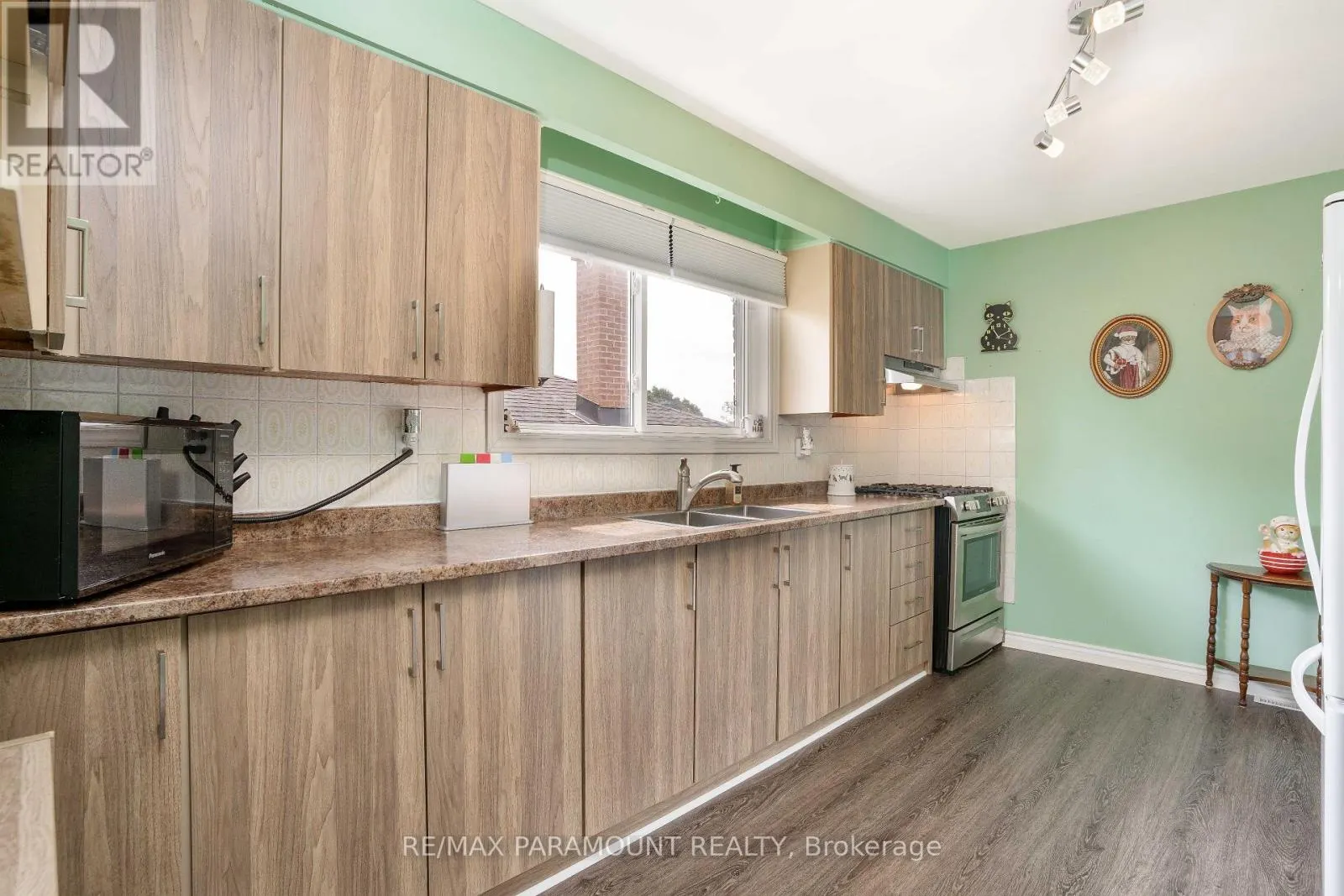 26 LANGWITH COURT