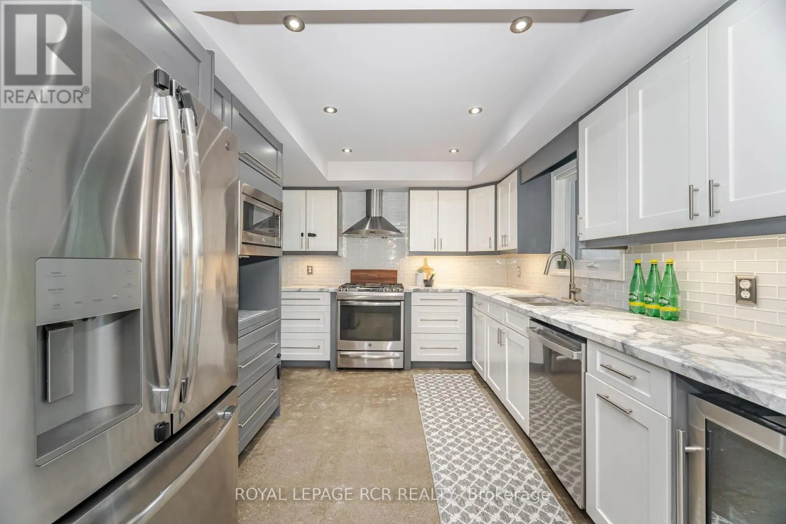 417 KINGSVIEW DRIVE