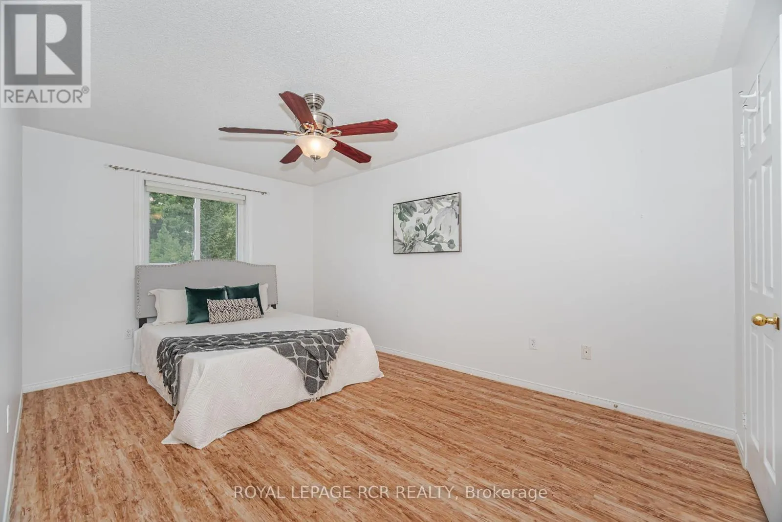 417 KINGSVIEW DRIVE