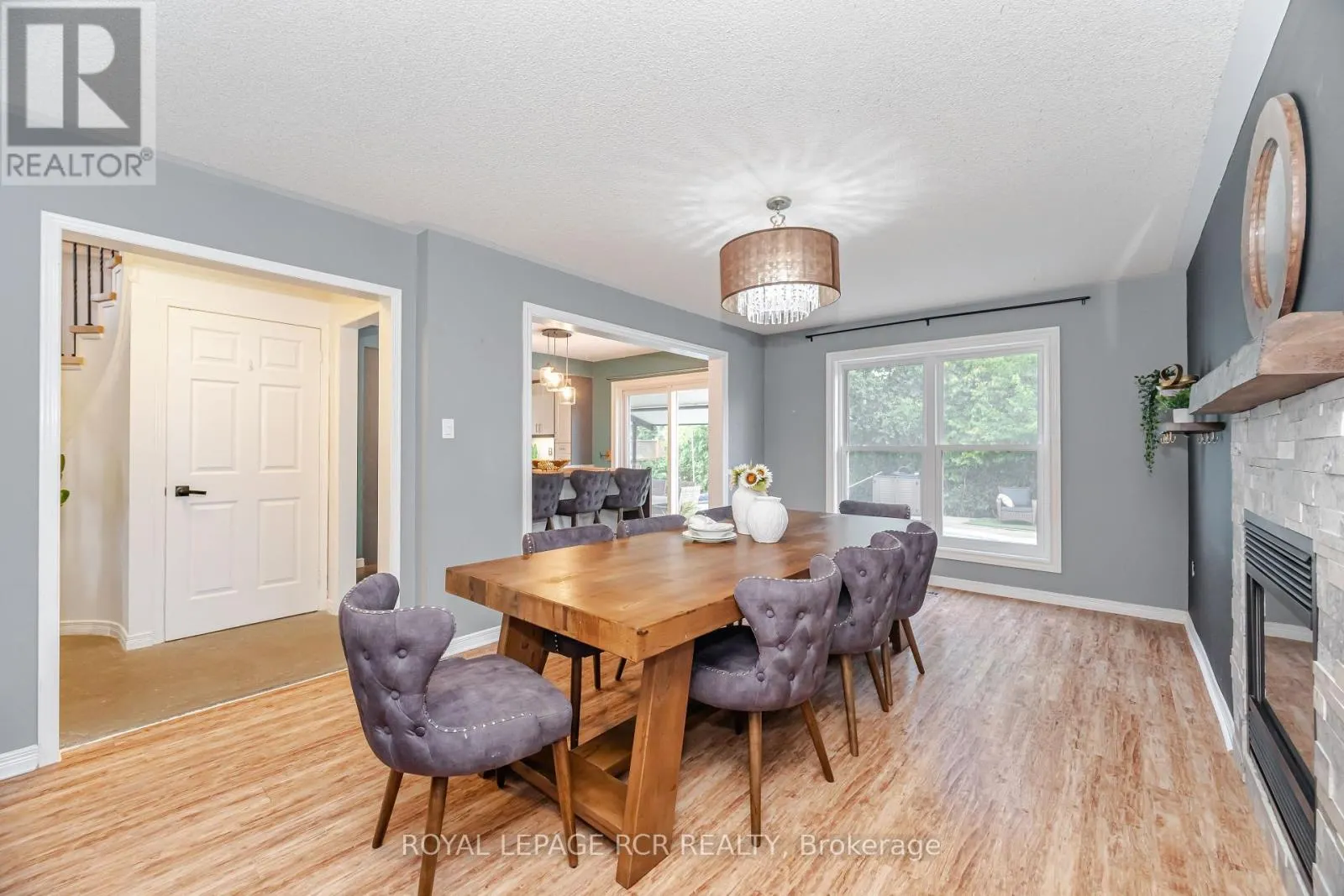 417 KINGSVIEW DRIVE