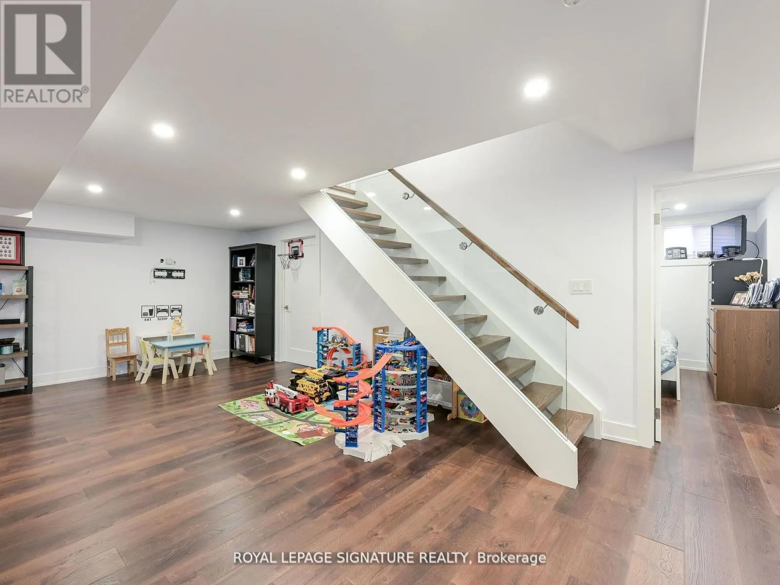 281 MCGILL STREET