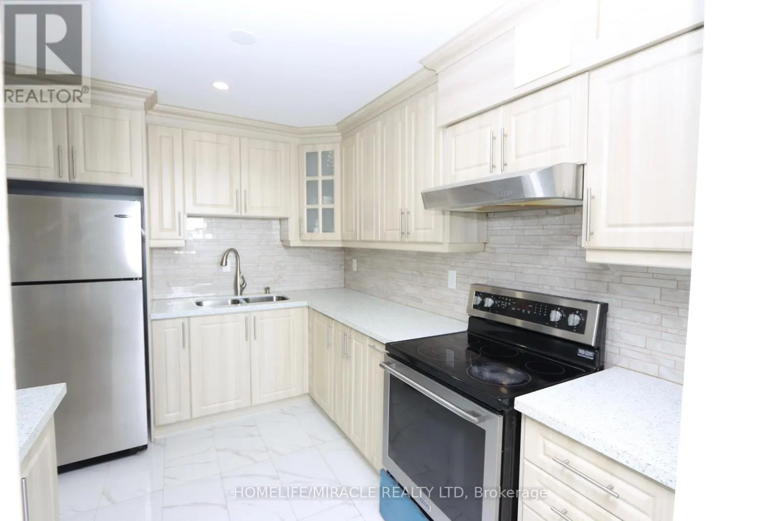 608 - 3533 DERRY ROAD E