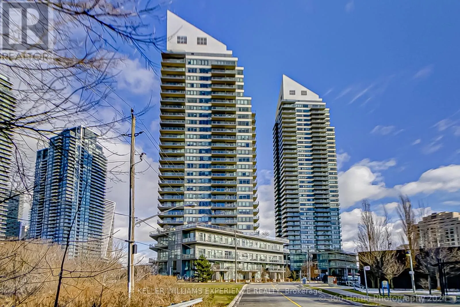 201 - 15 LEGION ROAD