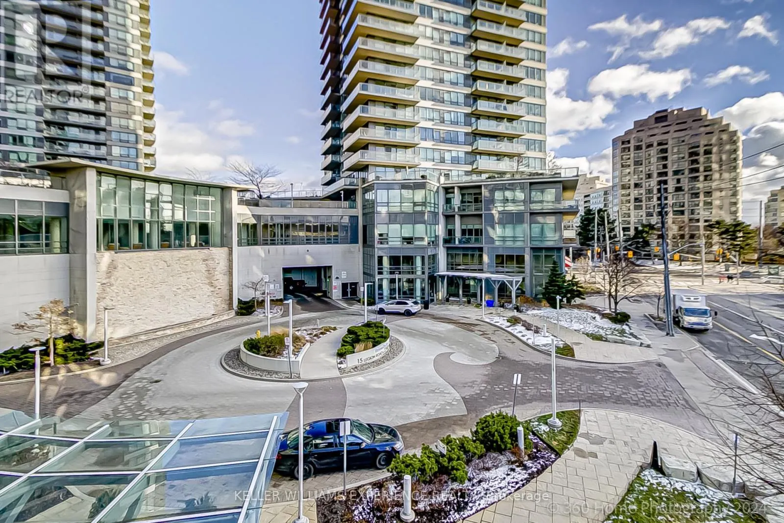 201 - 15 LEGION ROAD