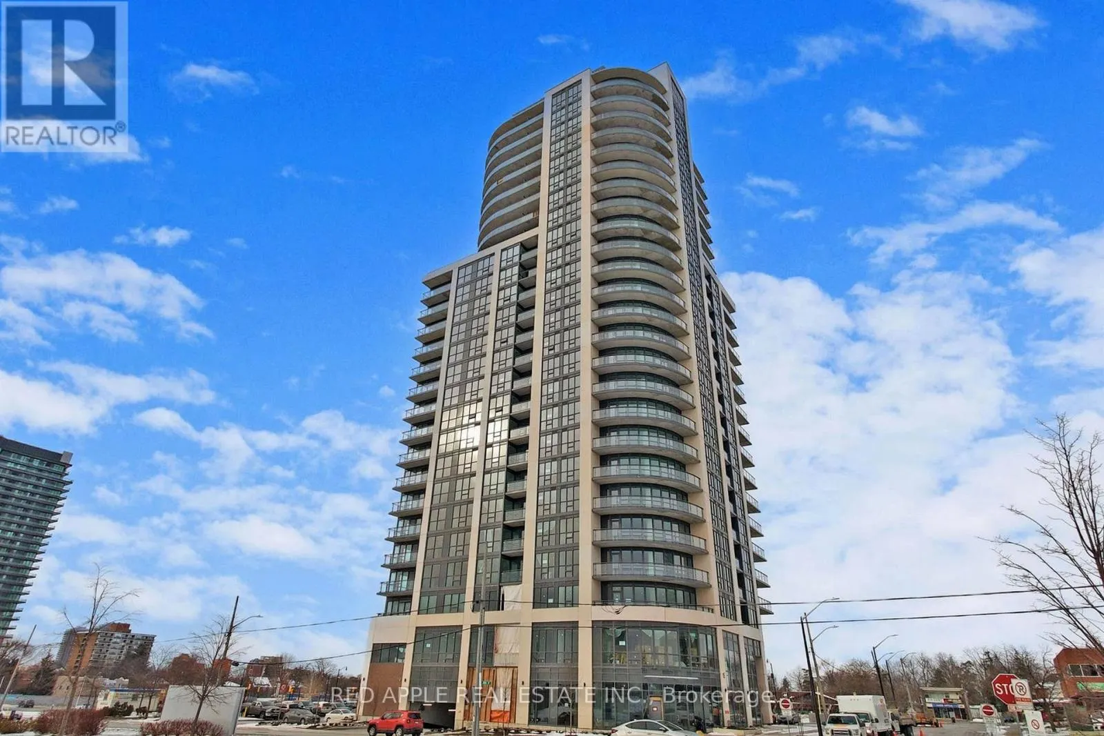 2203 - 15 LYNCH STREET
