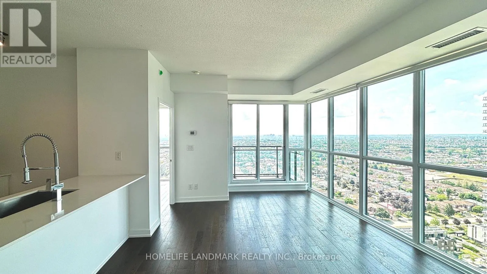 2502 - 4011 BRICKSTONE MEWS N