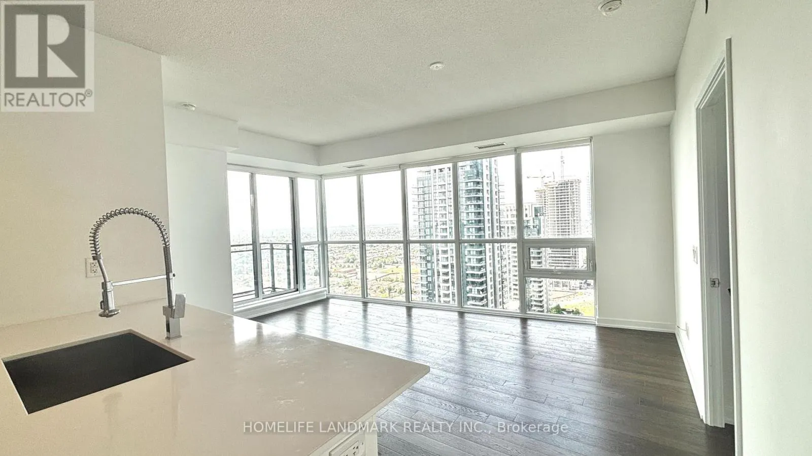 2502 - 4011 BRICKSTONE MEWS N