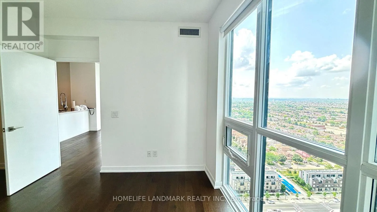 2502 - 4011 BRICKSTONE MEWS N