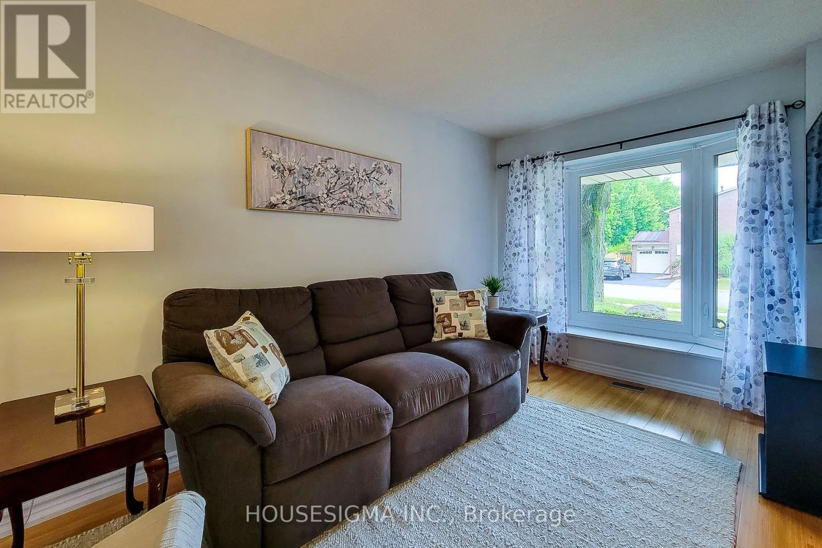3111 CANTELON CRESCENT