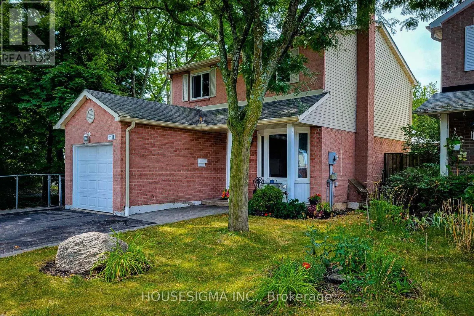 3111 CANTELON CRESCENT