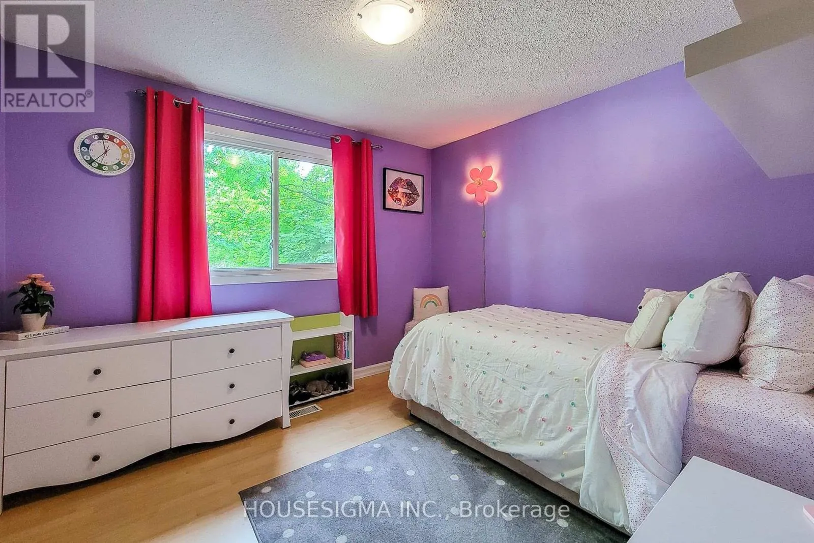 3111 CANTELON CRESCENT