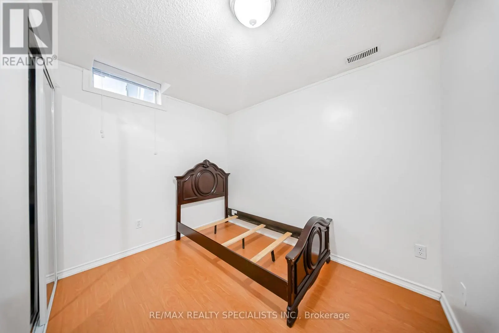 92 BLACK OAK DRIVE