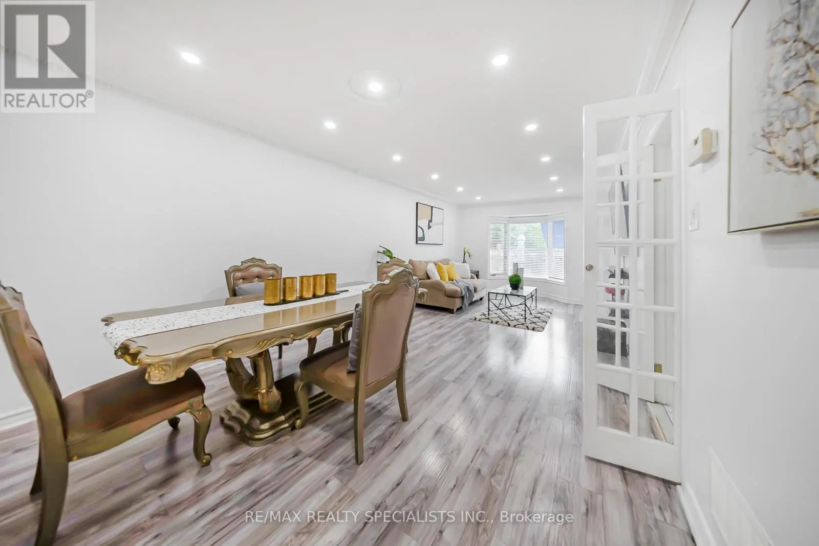 92 BLACK OAK DRIVE