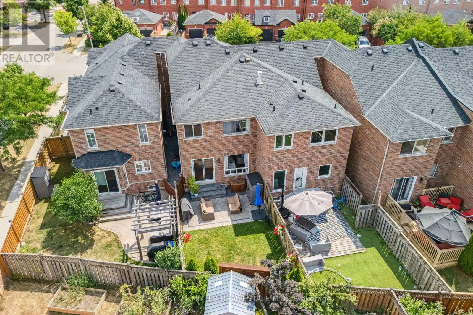 1745 COBRA CRESCENT