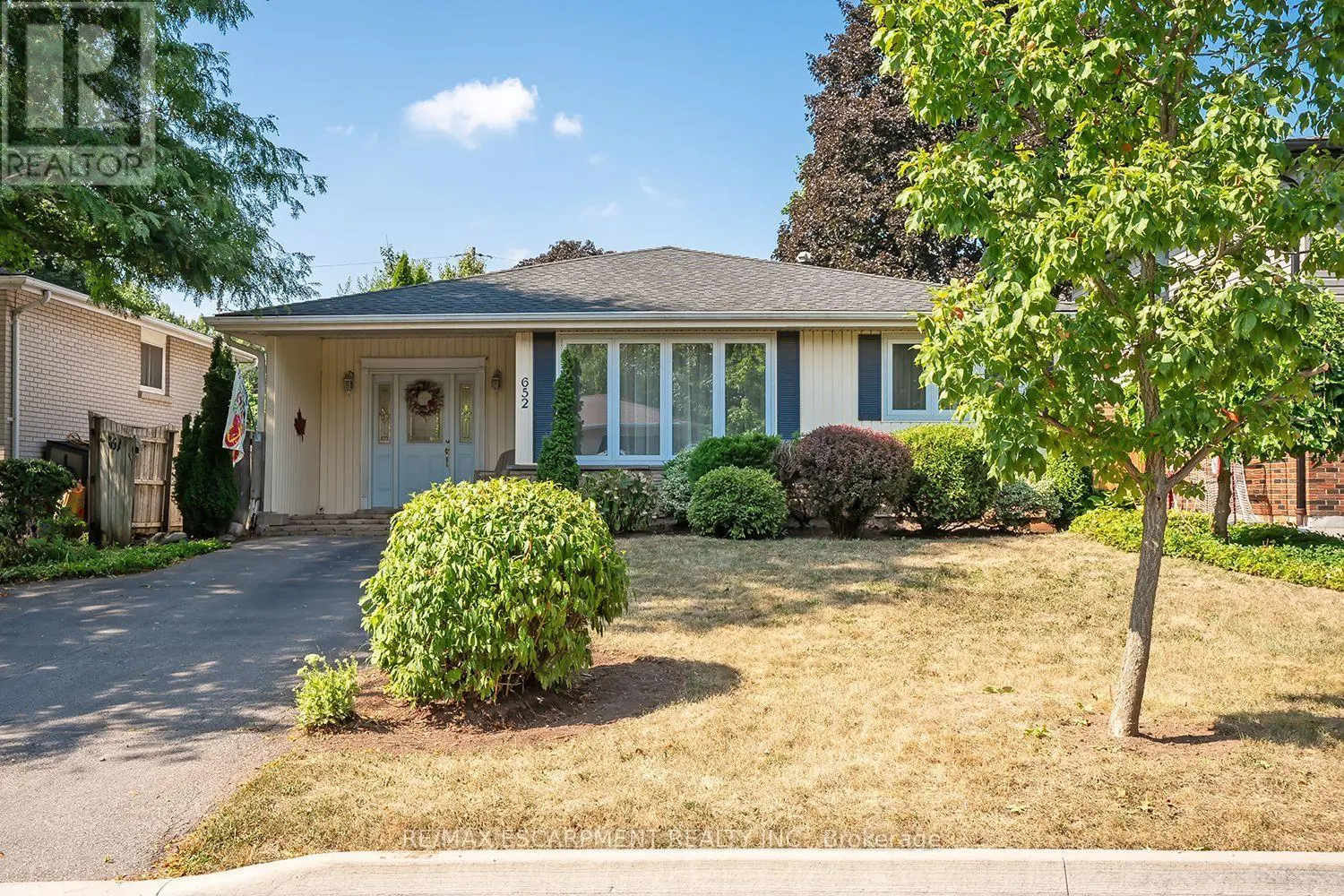 652 ARDLEIGH CRESCENT