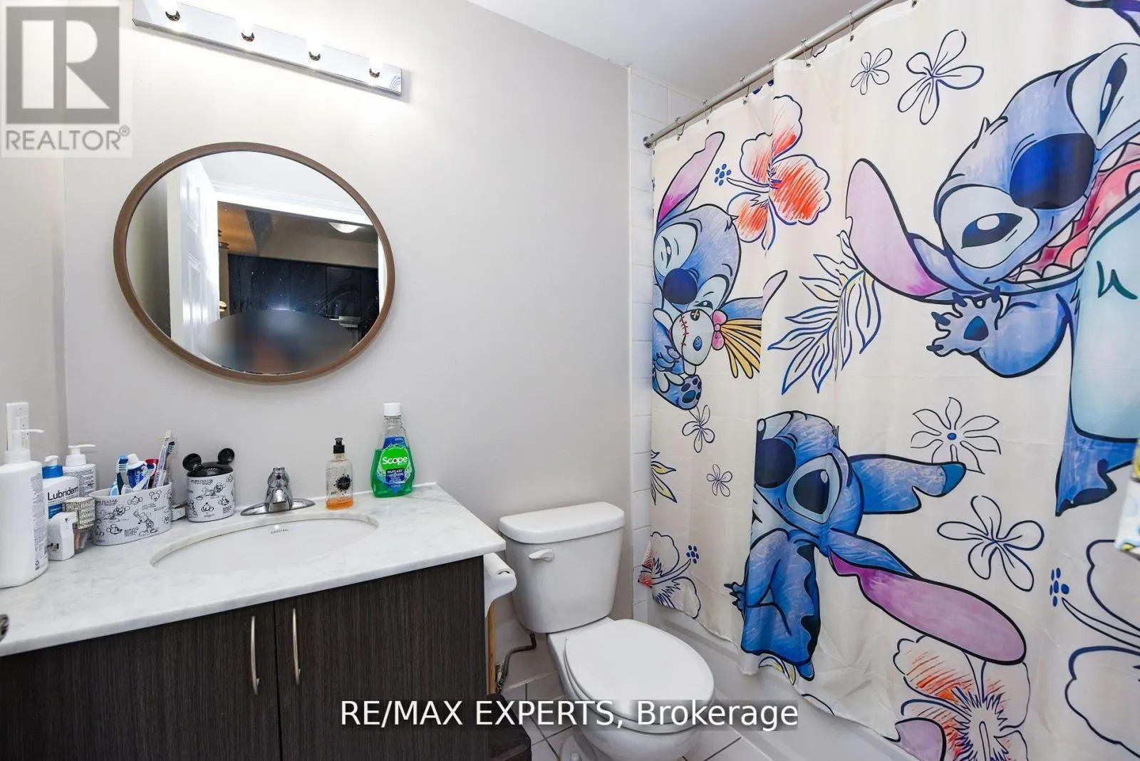 203 - 50 SKY HARBOUR DRIVE