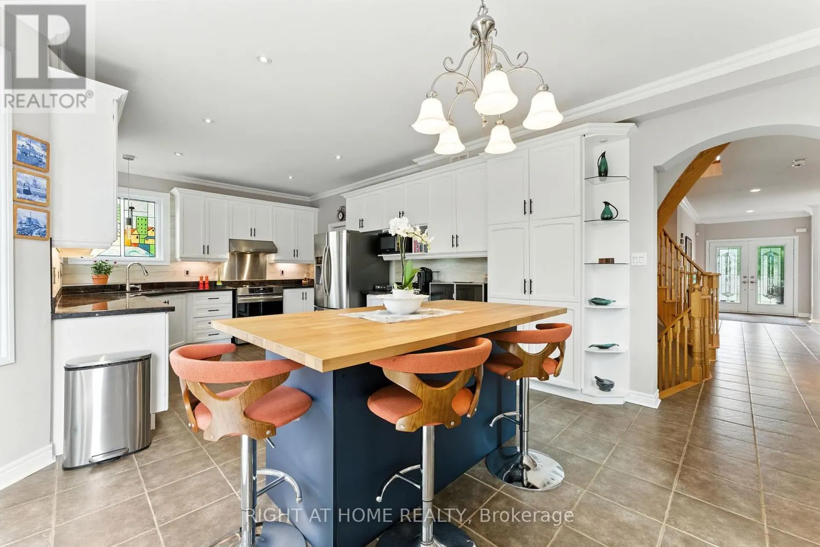 2465 WHISTLING SPRINGS CRESCENT