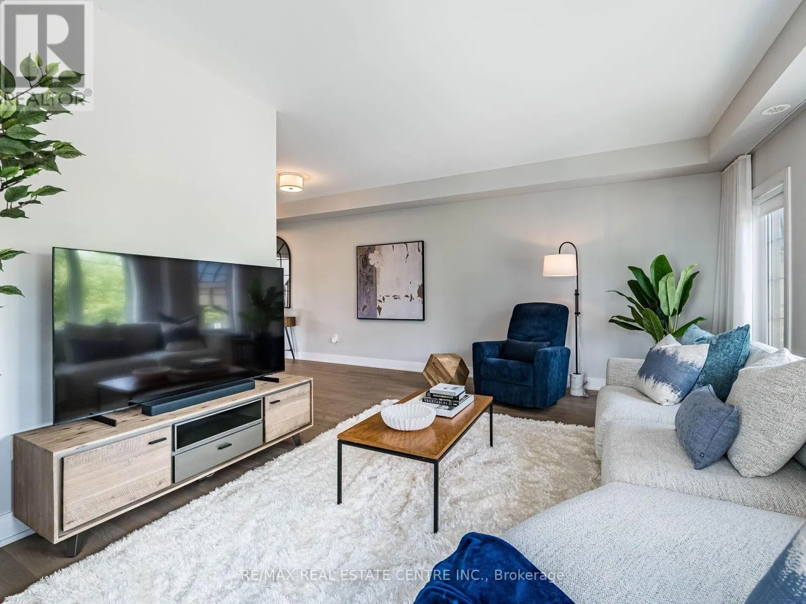 1170 BEACHCOMBER ROAD