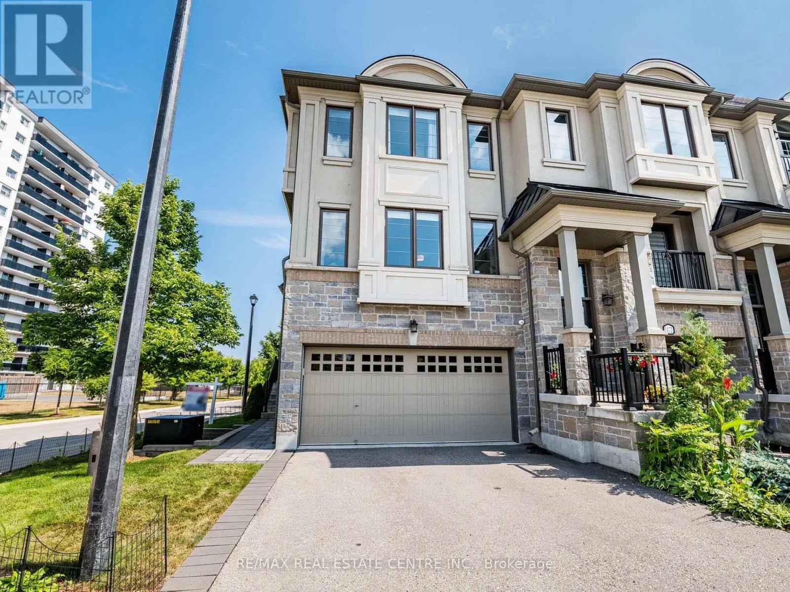 1170 BEACHCOMBER ROAD