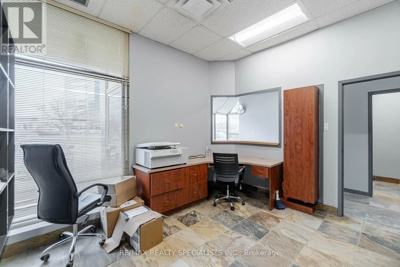10 - 5160 EXPLORER DRIVE E