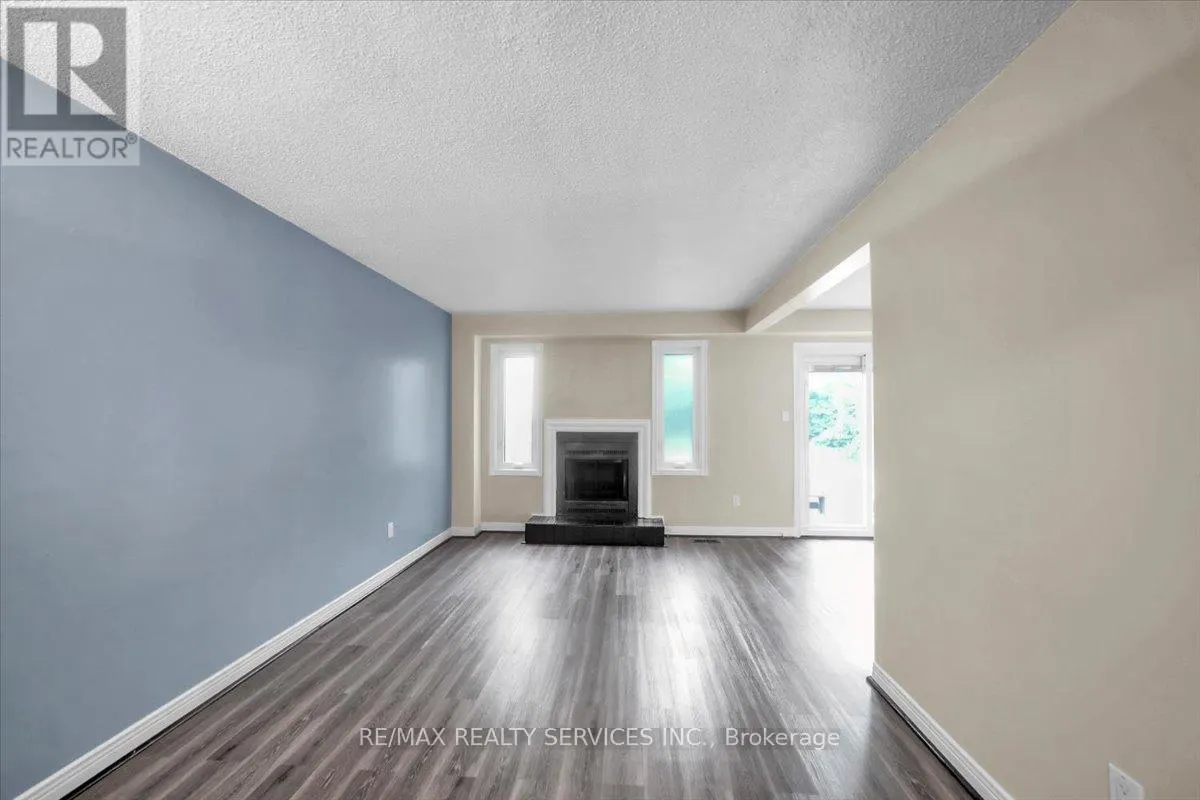 19 BLOSSOM AVENUE
