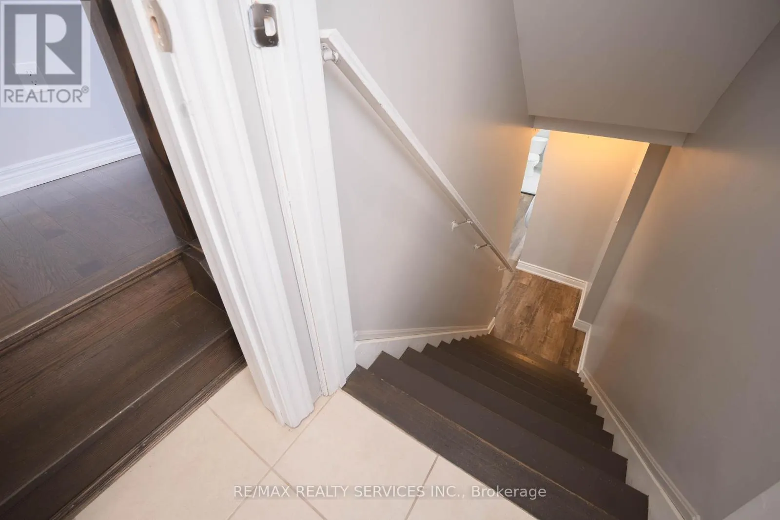 15 EBURY DRIVE