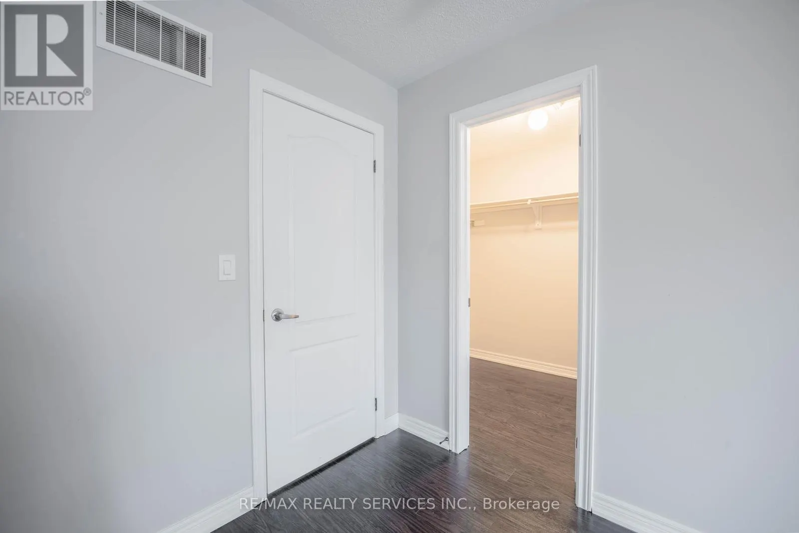 15 EBURY DRIVE