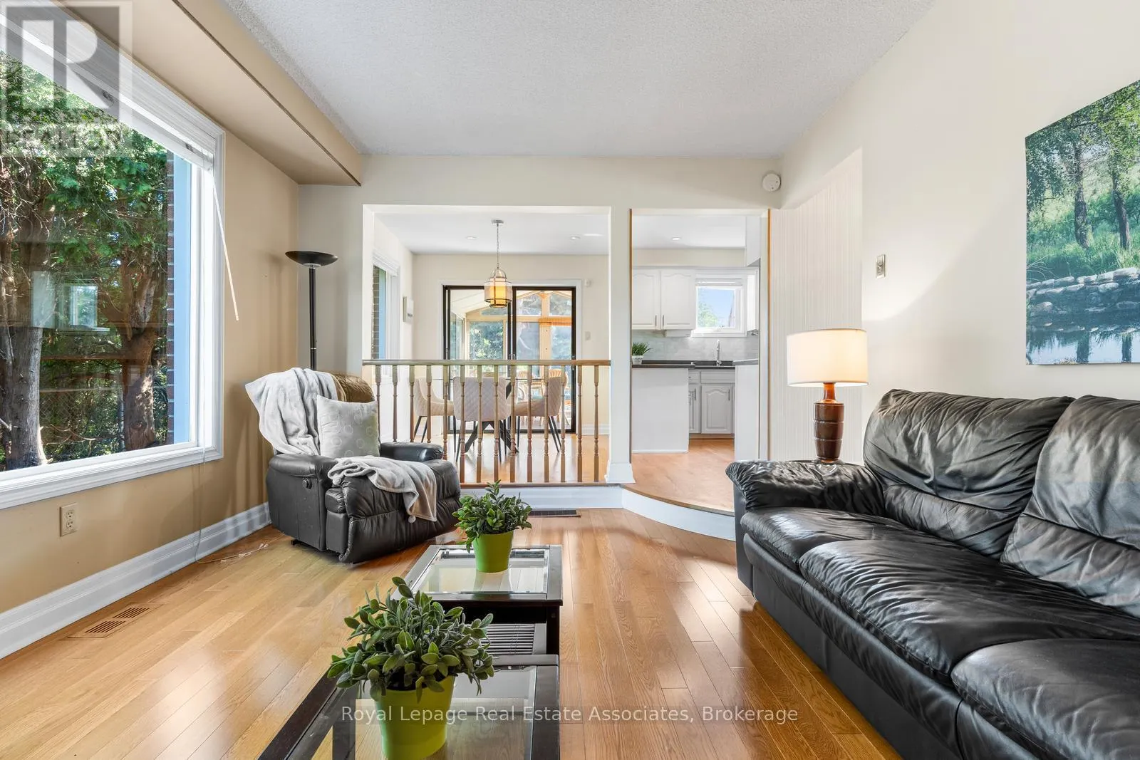 4424 TREETOP COURT