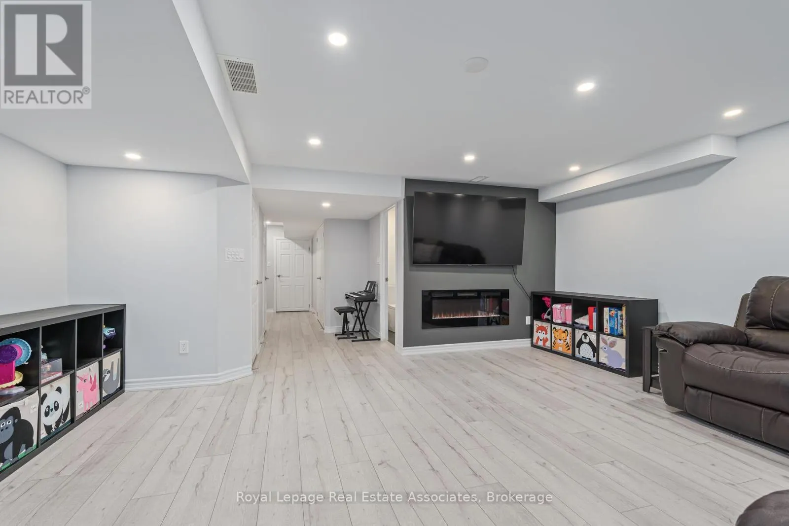 117 NIAGARA TRAIL