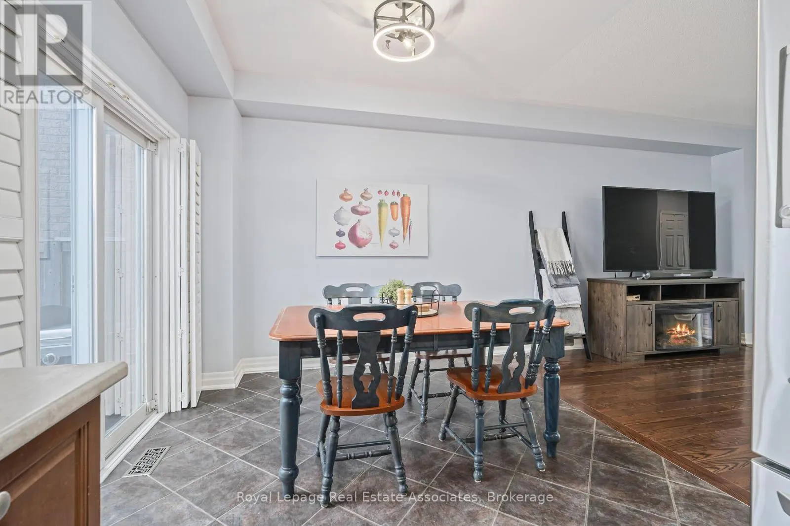 117 NIAGARA TRAIL