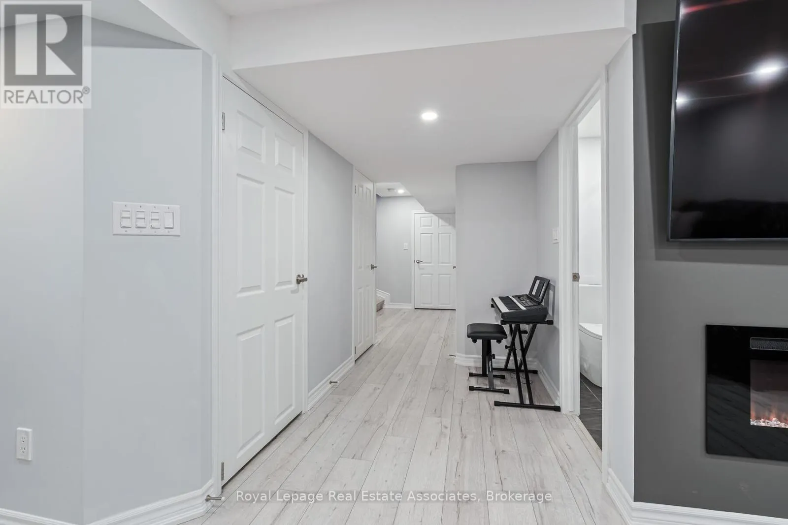 117 NIAGARA TRAIL