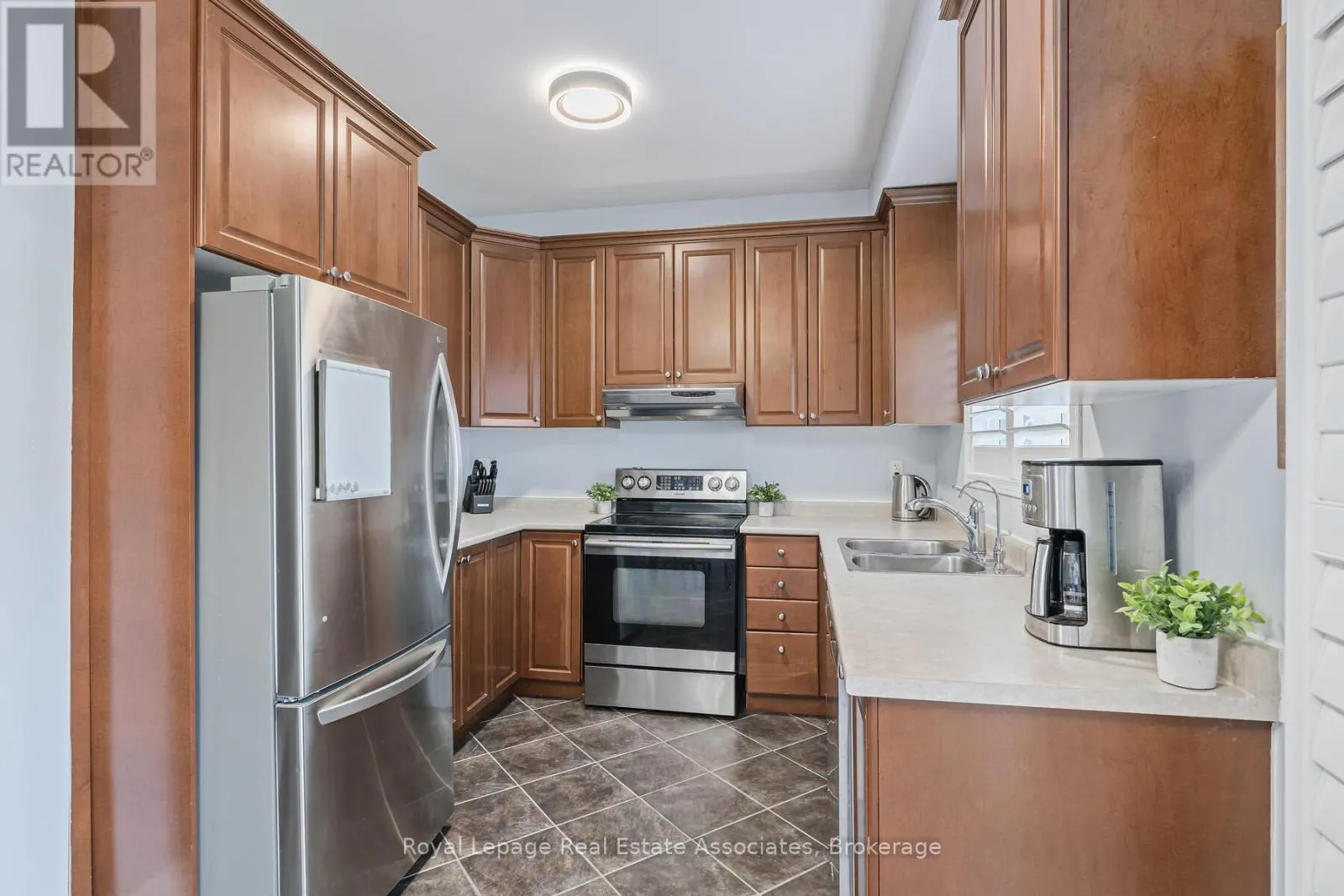 117 NIAGARA TRAIL
