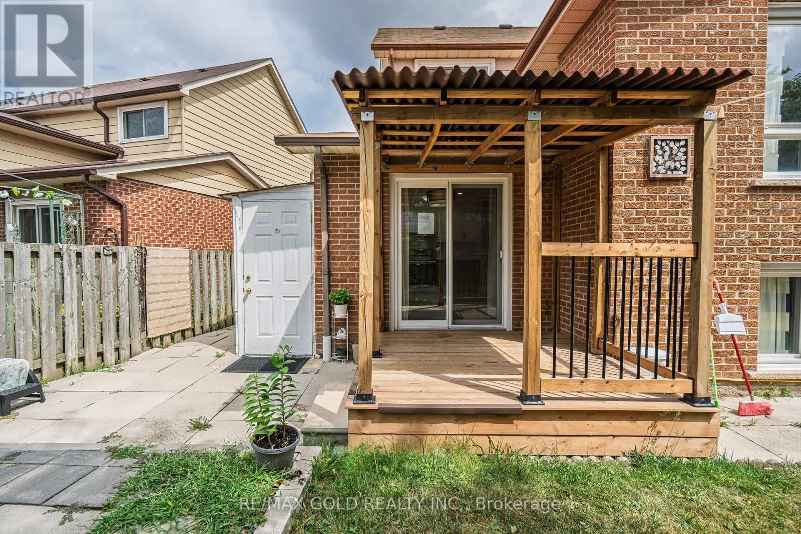4032 TEAKWOOD DRIVE