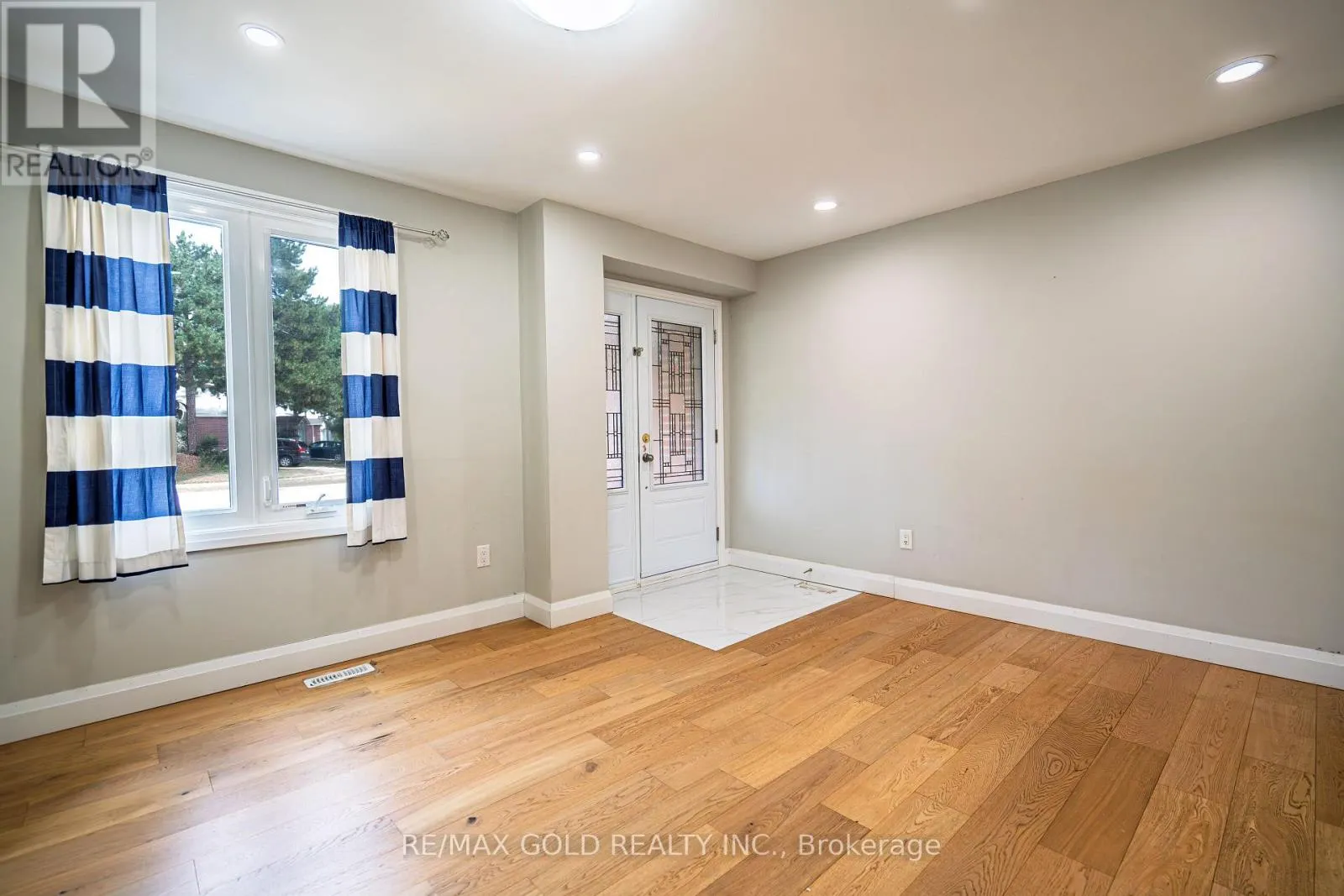 4032 TEAKWOOD DRIVE