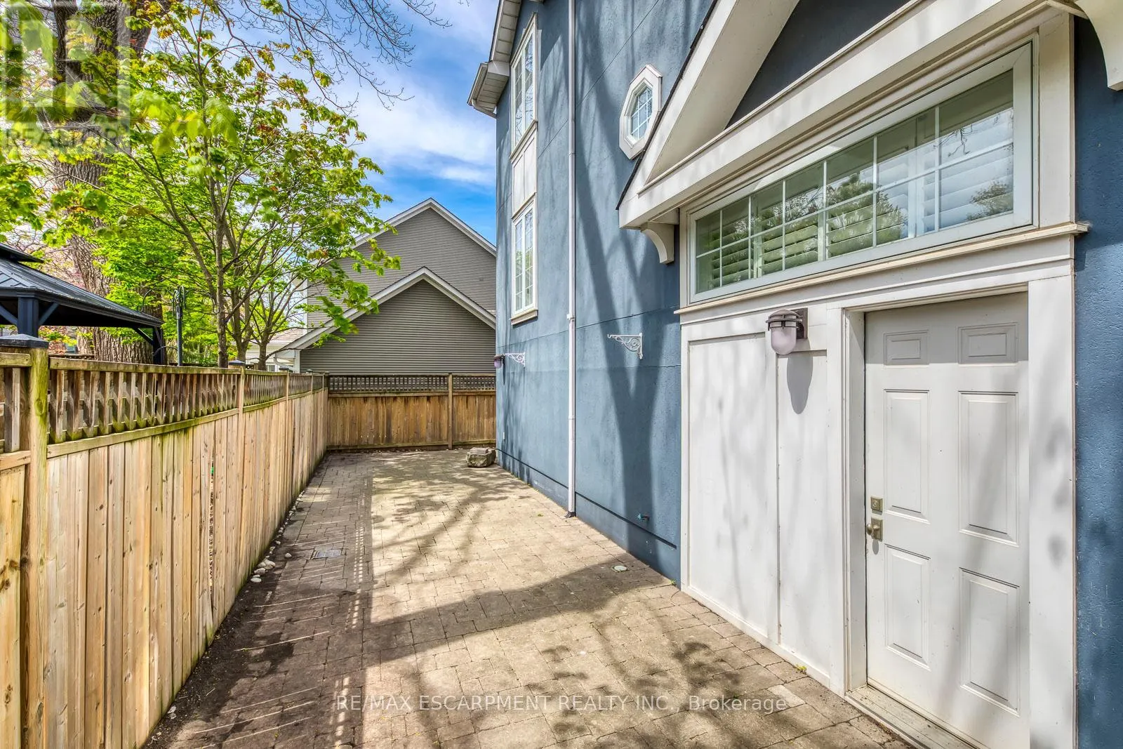 48 FORSYTHE STREET